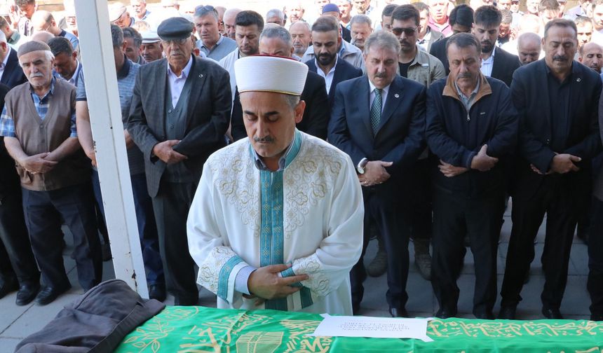 Ali Osman Zararsız, Yozgat'ta toprağa verildi