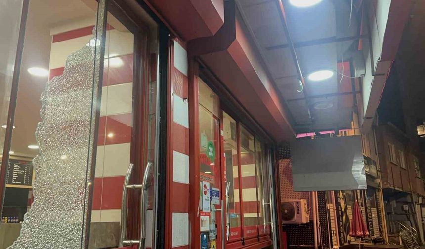 Restorana pompalı silahla saldırı: 2’si ağır 5 yaralı