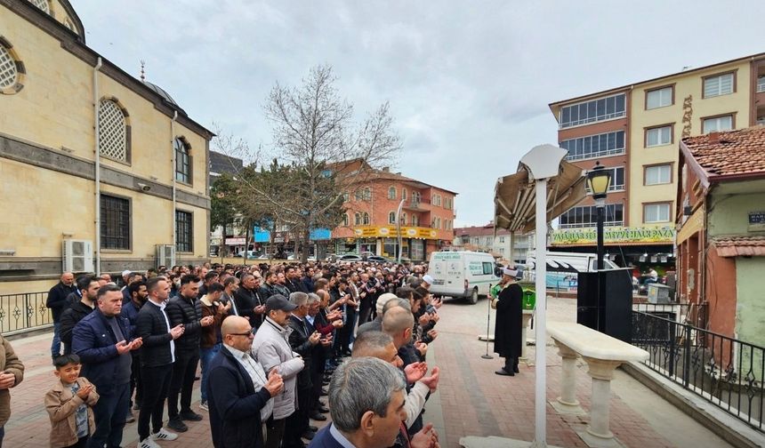 AK Parti Yozgat Milletvekili Süleyman Şahan’ın halası defnedildi