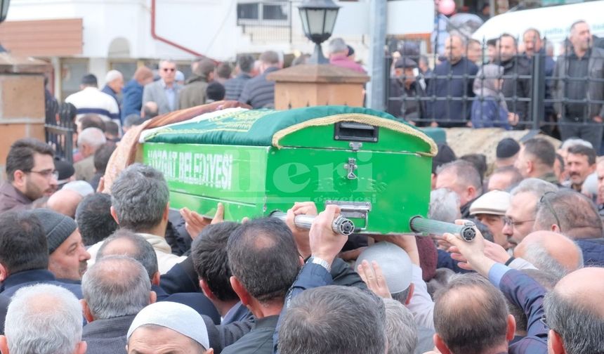 Harun Lekesiz'in eşi Sevilay Lekesiz son yolculuğuna uğurlandı