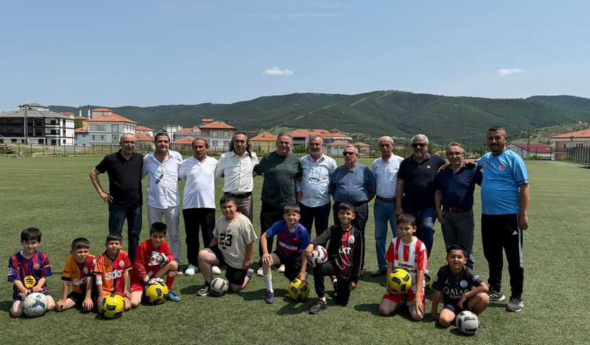 Ömer Aydoğmuş’tan sporla bayramlaşma: Efsaneler ve genç yetenekler yan yana