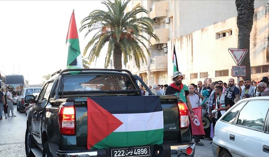 Gazze’ye destek konvoyu Libya’da durduruldu