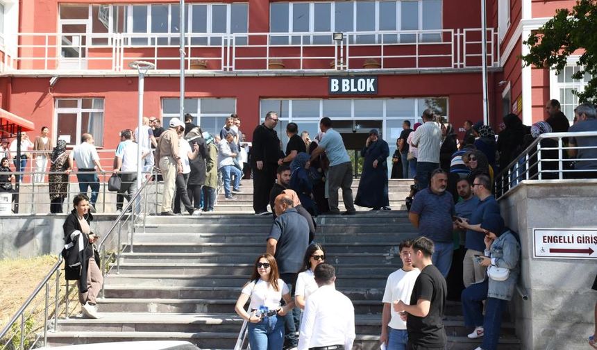 Yozgat'ta binlerce öğrenci YKS’nin ilk adımında ter döktü