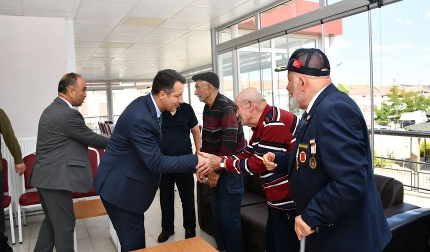 Kaymakam Canpolat’tan ulu çınarlara ziyaret