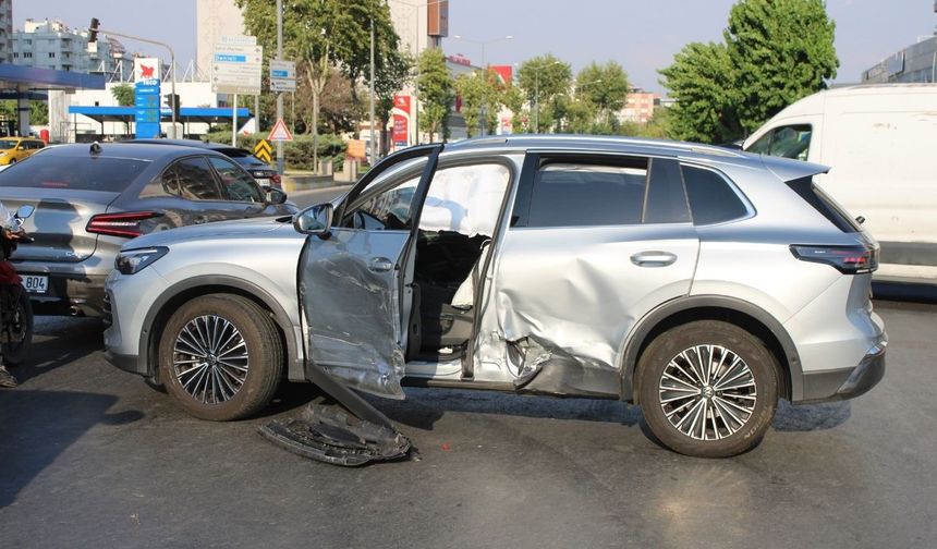 Kırmızı ışık ihlali kazaya neden oldu: 1 yaralı!