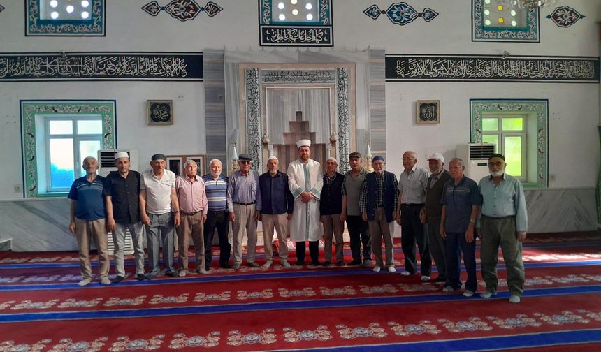 Şefaatli İlçe Müftüsü Ertuğrul Kurum’dan cami ziyareti