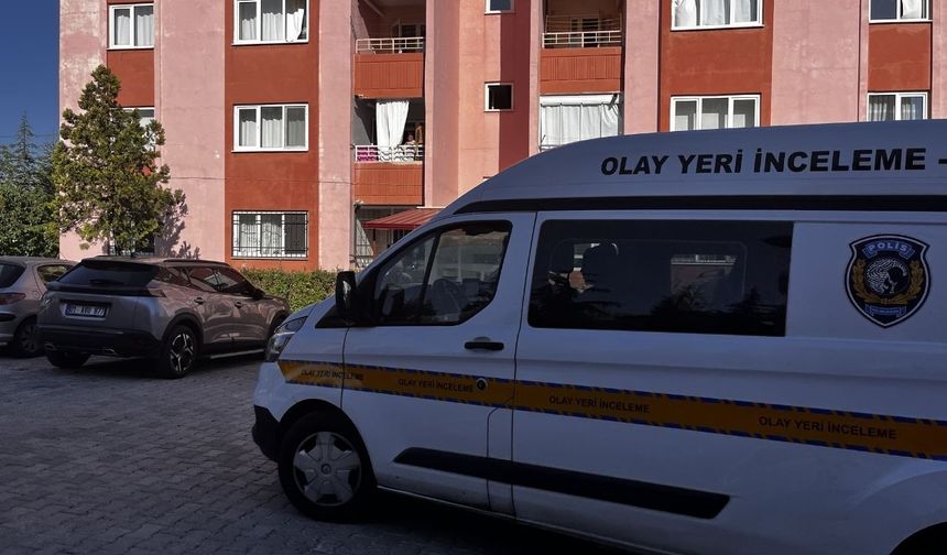 Korkunç olay: 3’üncü kattan düşen çocuk ağır yaralandı