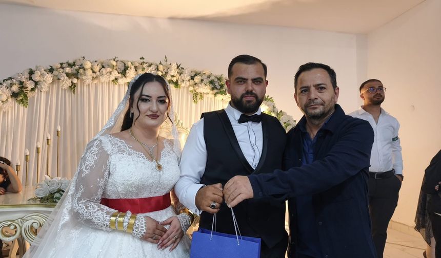 Çayıralan’da genç çiftin mutlu gününe sendikadan destek