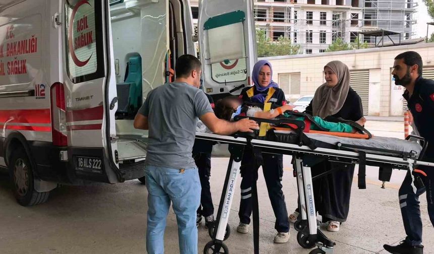 Balkondan düşen 4 yaşındaki çocuk yaralandı