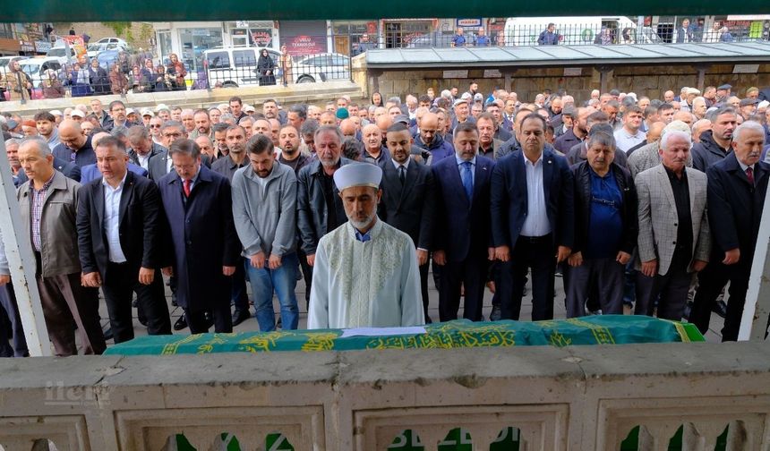 Mehmet Pınarcı’nın babası Abdullah Pınarcı Yozgat’ta son yolculuğuna uğurlandı