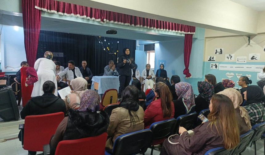 Yenifakılı’da velilere güvenlik, öğrencilere gıda israfı eğitimi