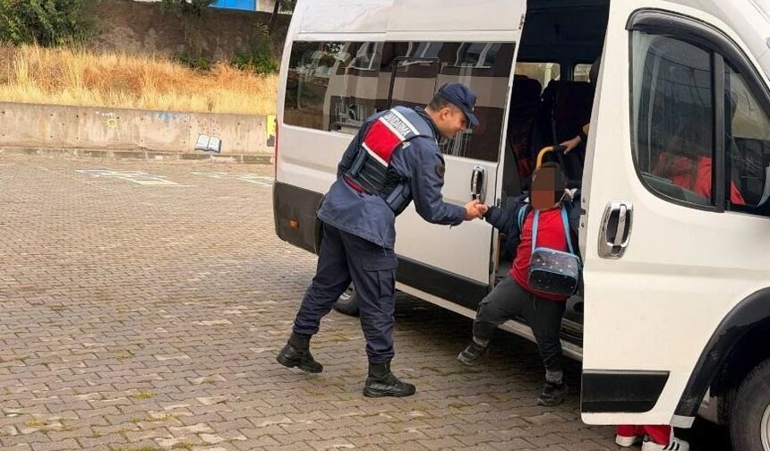 Yozgat’ta okul çevrelerinde jandarmadan güvenlik denetimi