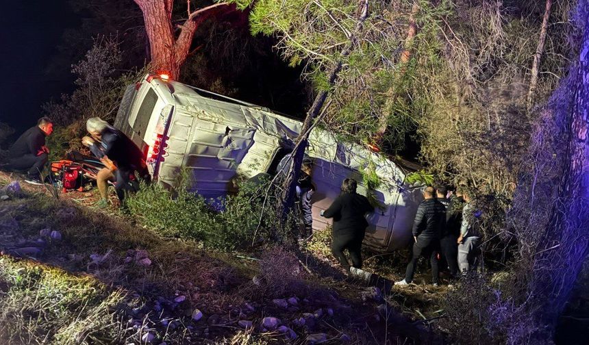 Dağ gezisi kabusa döndü: 15 yaralı