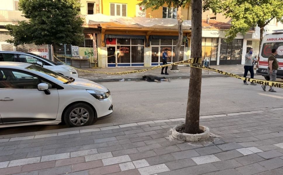 Yozgat’ta sokak ortasında kanlı kavga
