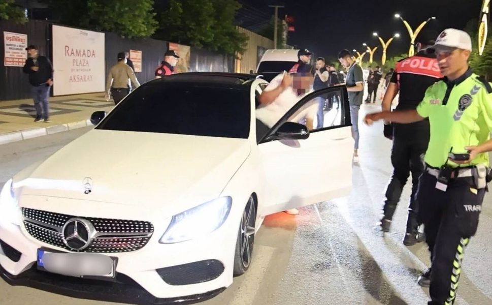 Ehliyetsiz sürücüye 202 bin lira ceza