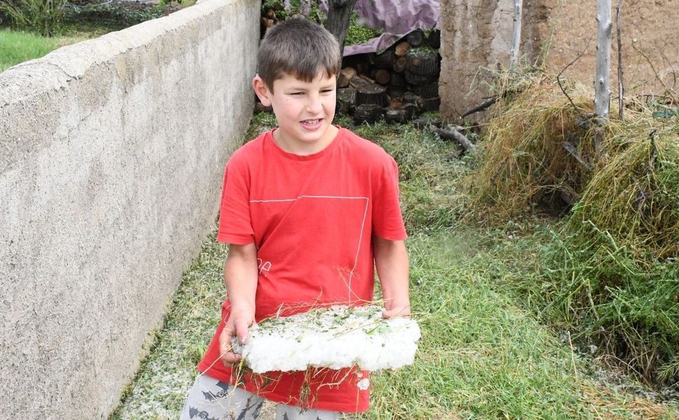 Yozgat’ta dolu ve sel tarım arazilerine zarar verdi