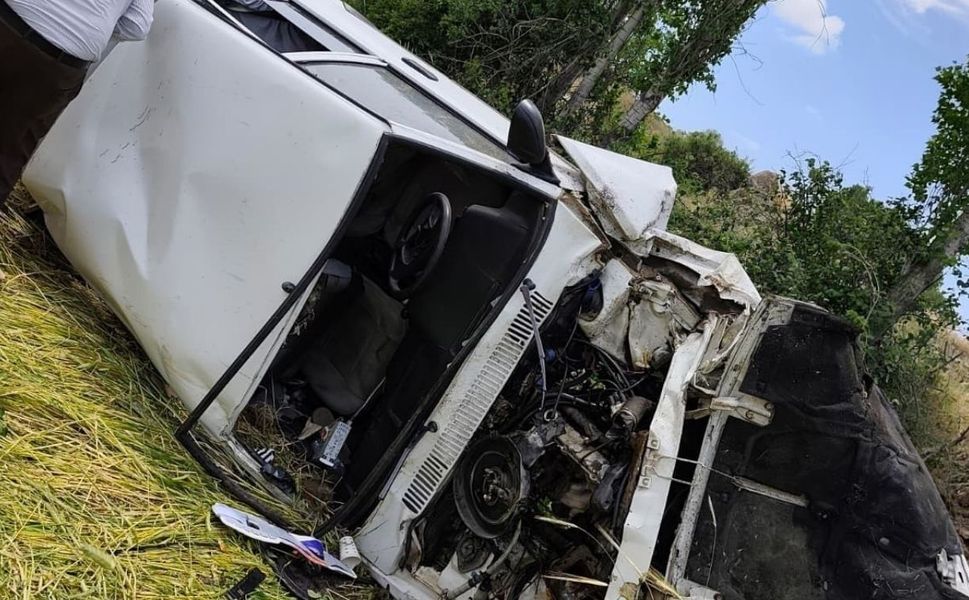 Yozgat’ta feci kaza: Otomobil takla attı