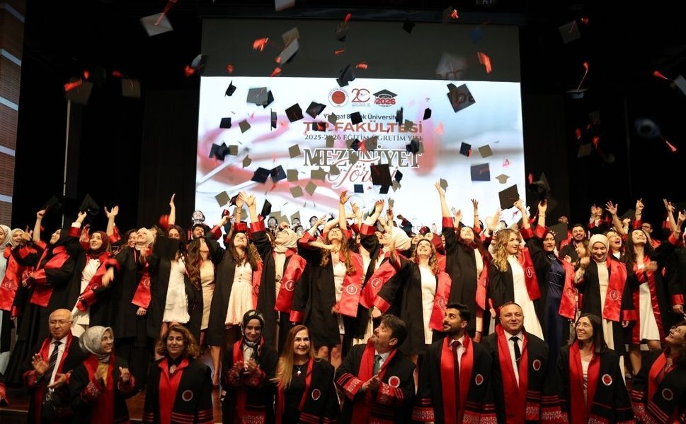Yozgat'ta geleceğin doktorları mezun oldu