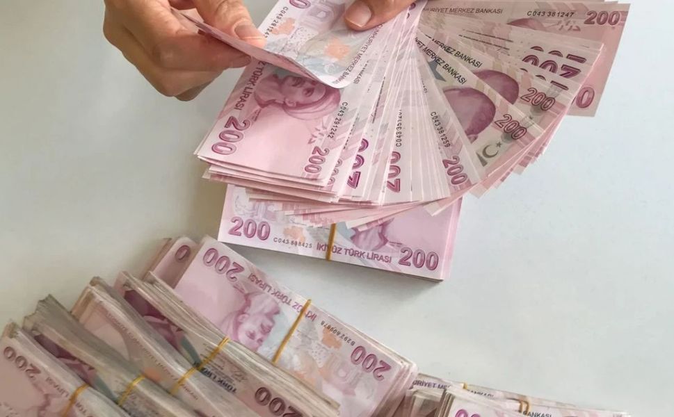 Emekli zammı ve vatandaşlık maaşı masada