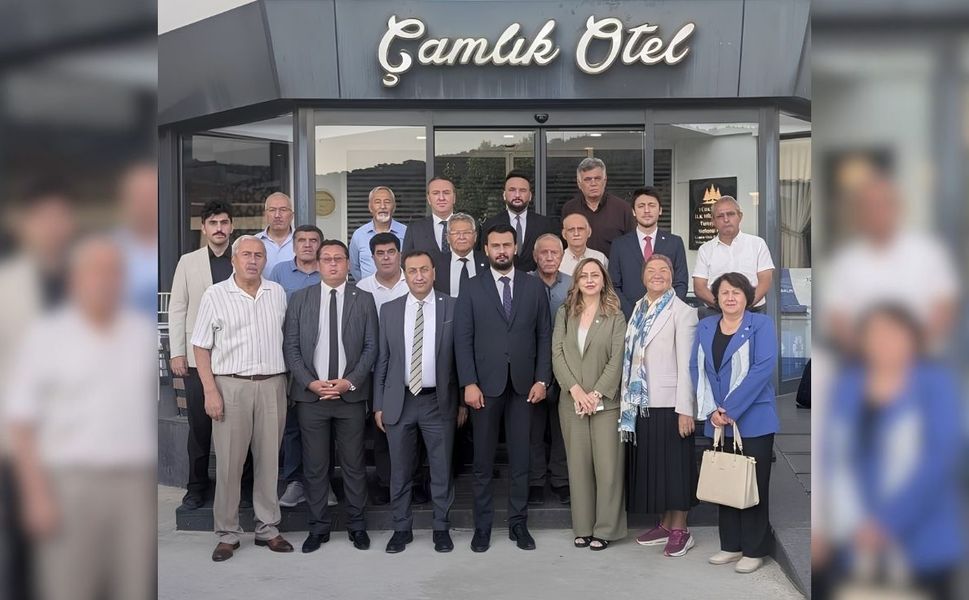 İYİ Parti heyeti Yozgat’ta esnafı dinledi