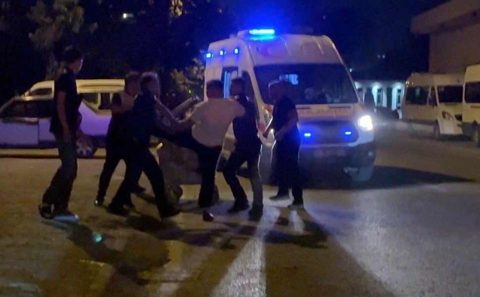 Çocukların kavgasına aileler de karıştı!