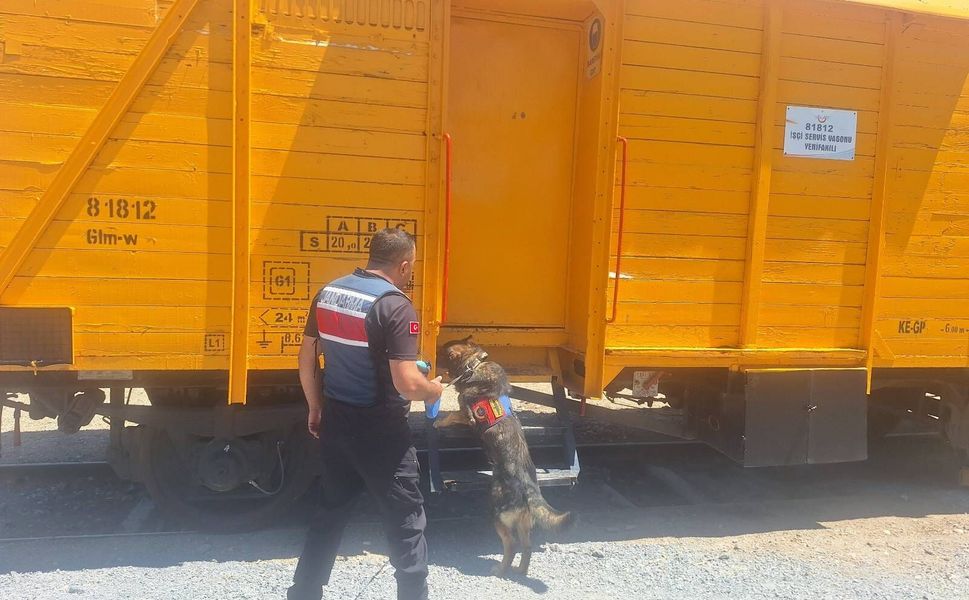 Yozgat'ta bomba ve EYP araması yapıldı