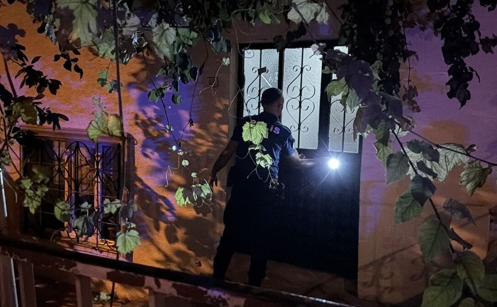 Aileler arasında kanlı kavga: 1'i polis 11 kişi yaralandı