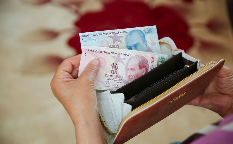 Milyonlarca emekli bekliyor! 3 bin 552 TL fark ödemesinde son aşama