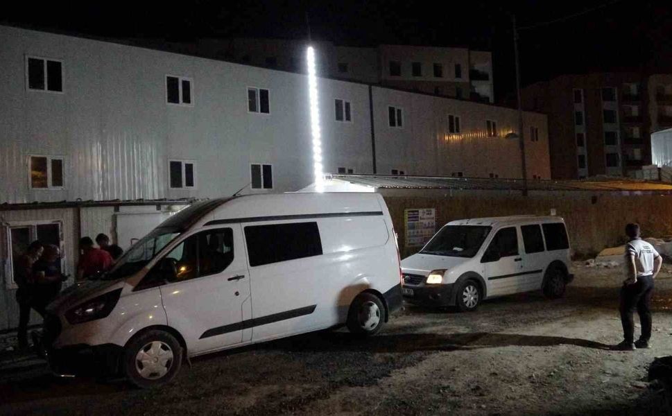 Şantiyede acı olay: İşçi asılı halde bulundu