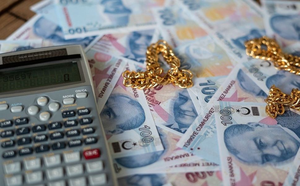 Altın fiyatlarında ani yükseliş: Yatırımcıların gözü piyasada
