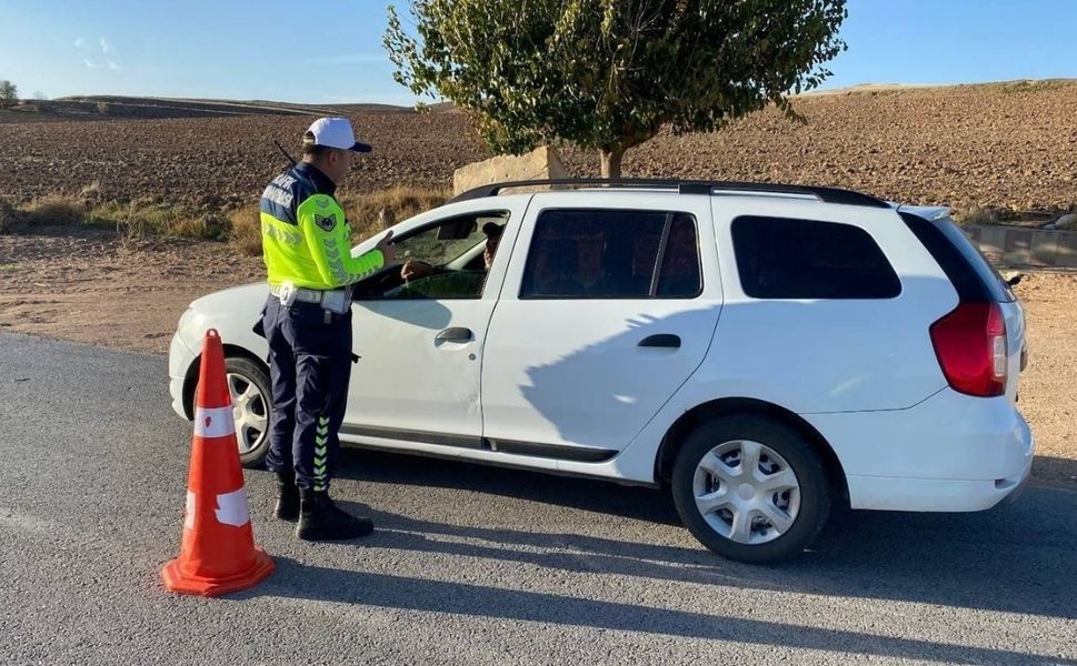 Yozgat’ta direksiyon başında yakalandı! 200 bin lira ceza yedi