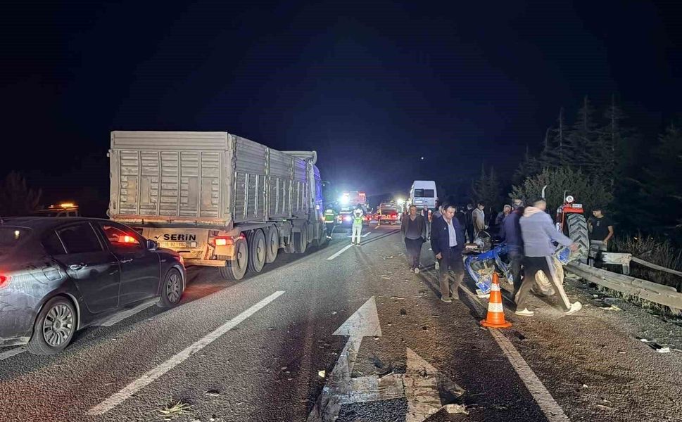 Birden fazla araç kazaya karıştı: 7 kişi yaralandı