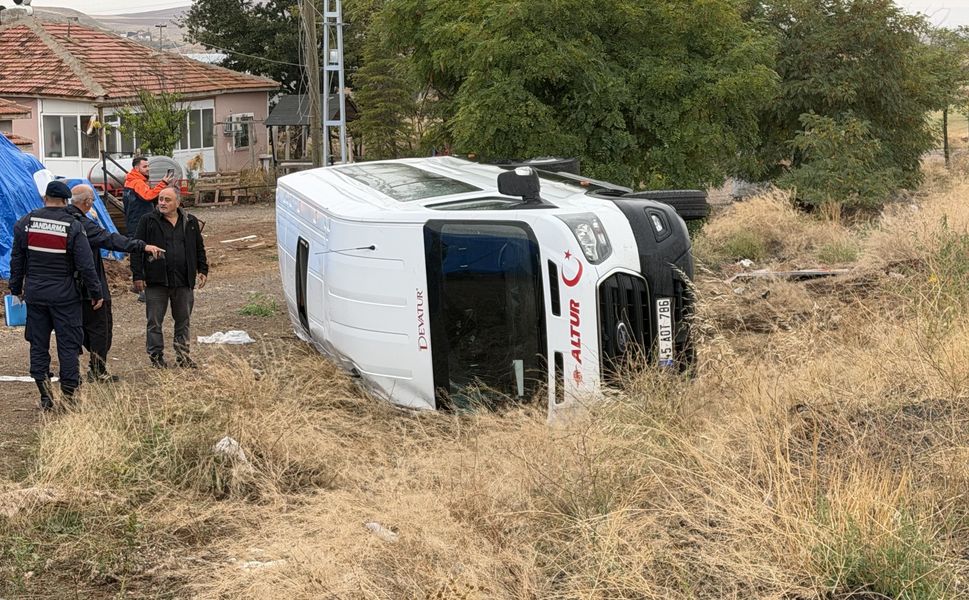 Yozgat'ta cenazeye giderken kaza yaptılar: 8 yaralı