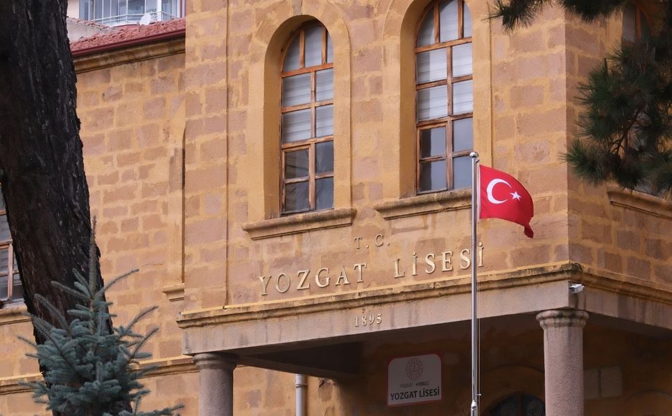 Yozgat Lisesi 131 yıllık tarihiyle geçmişten günümüze ışık tutuyor