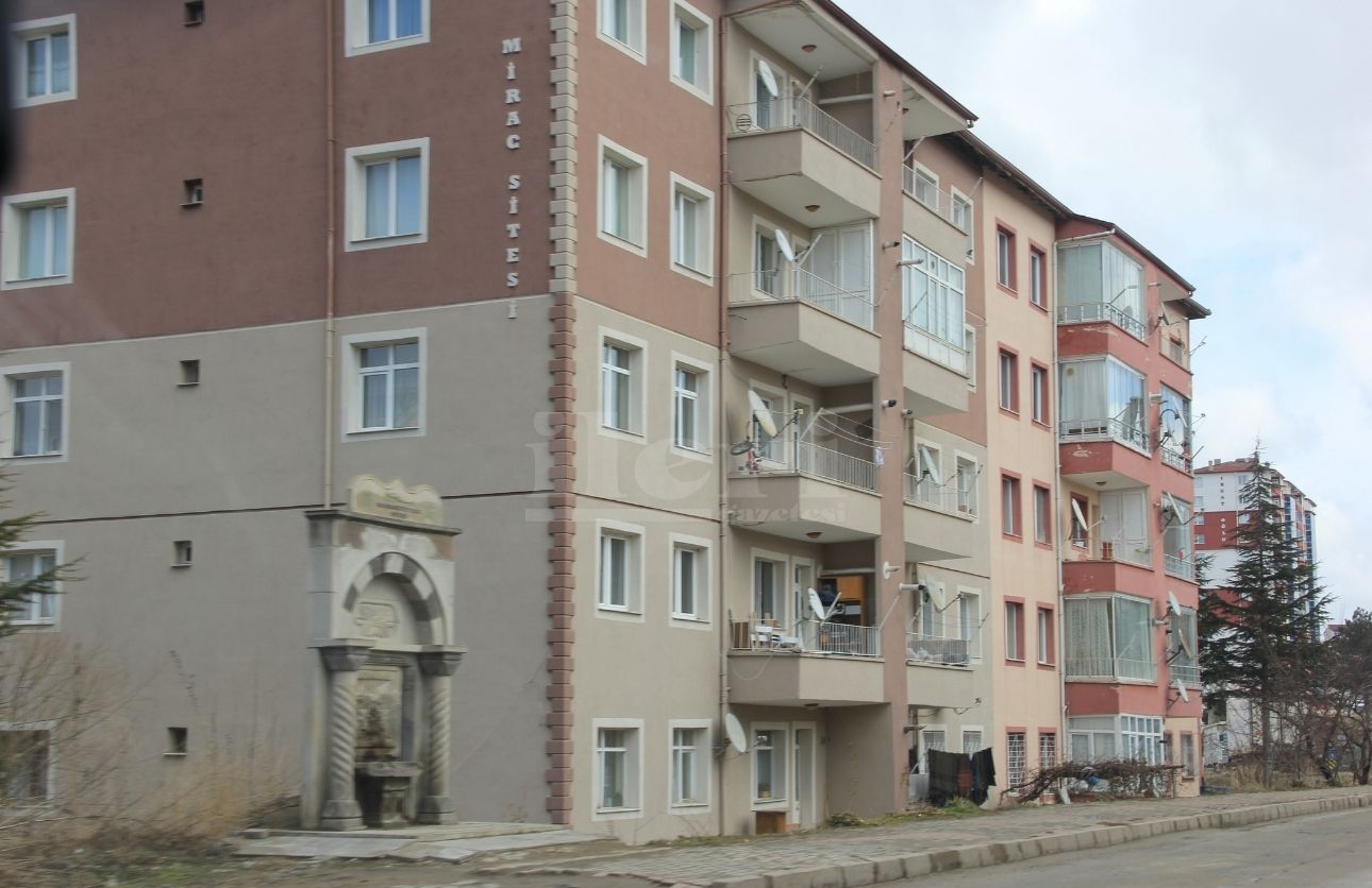 Yozgat'ta Ev Sahibi Olanların Gözü Yaşlı! (1)