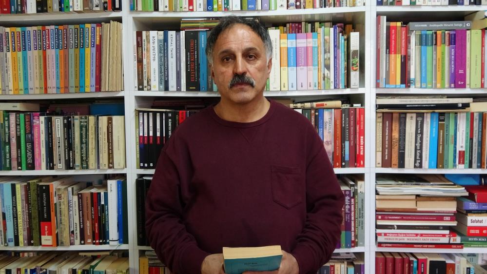 Baba Evi̇ni̇ Kütüphaneye Çevi̇rdi̇ (6)