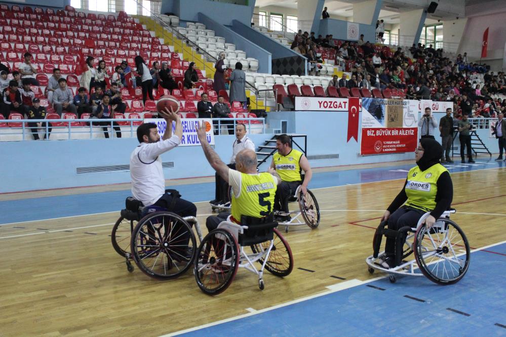 Basketler Engeller Için Atıldı4