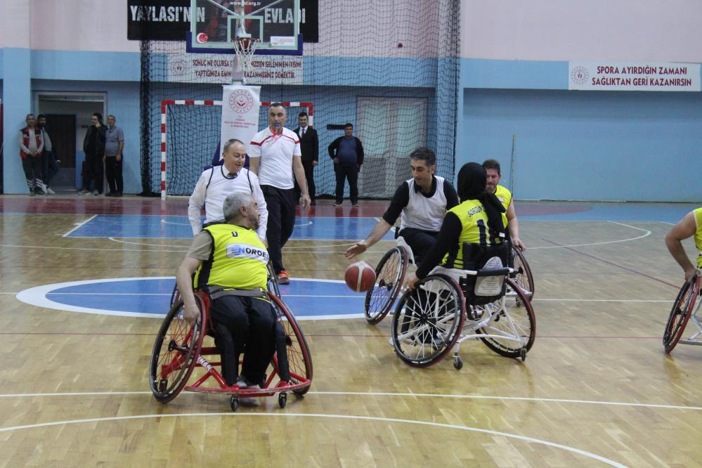 Basketler Engeller Için Atıldı7