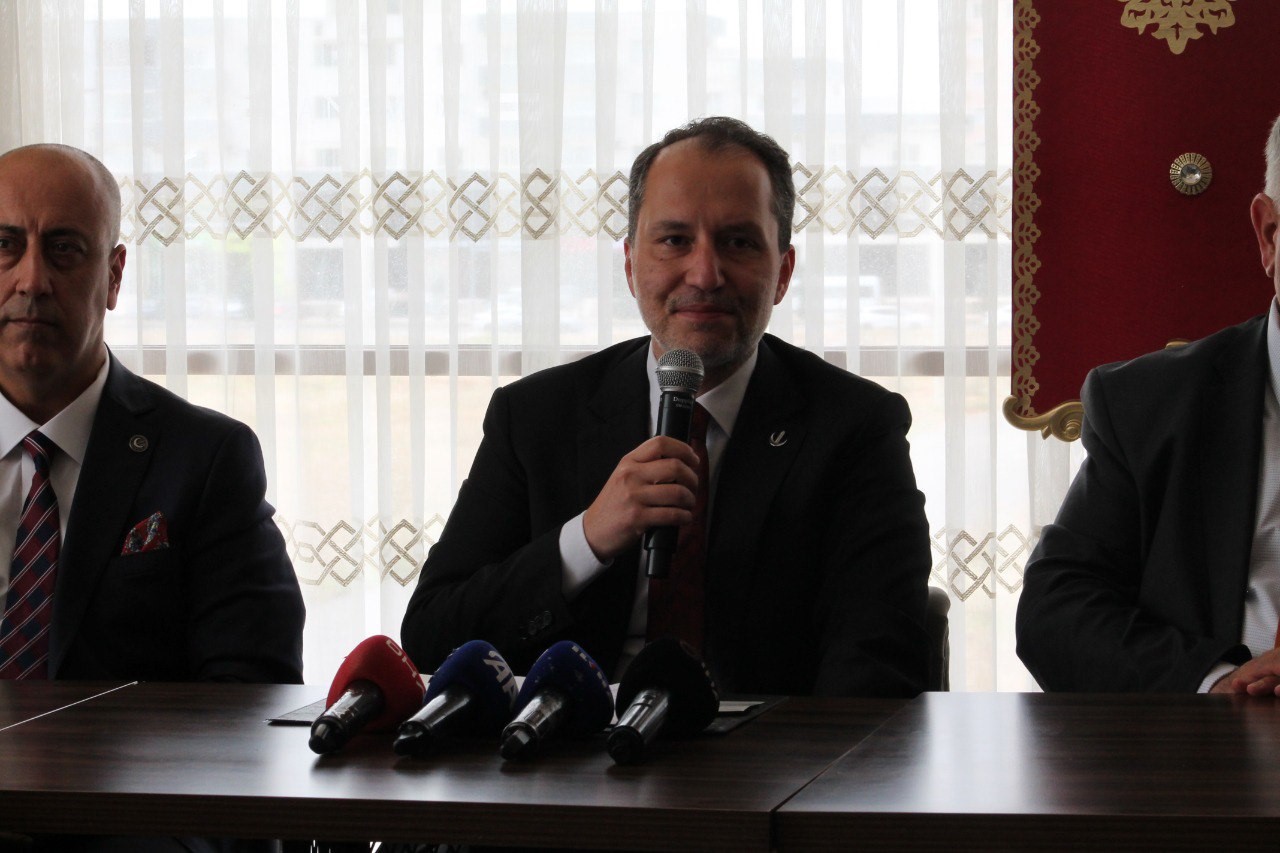 Erbakan Bize Manidar Geliyor (2)