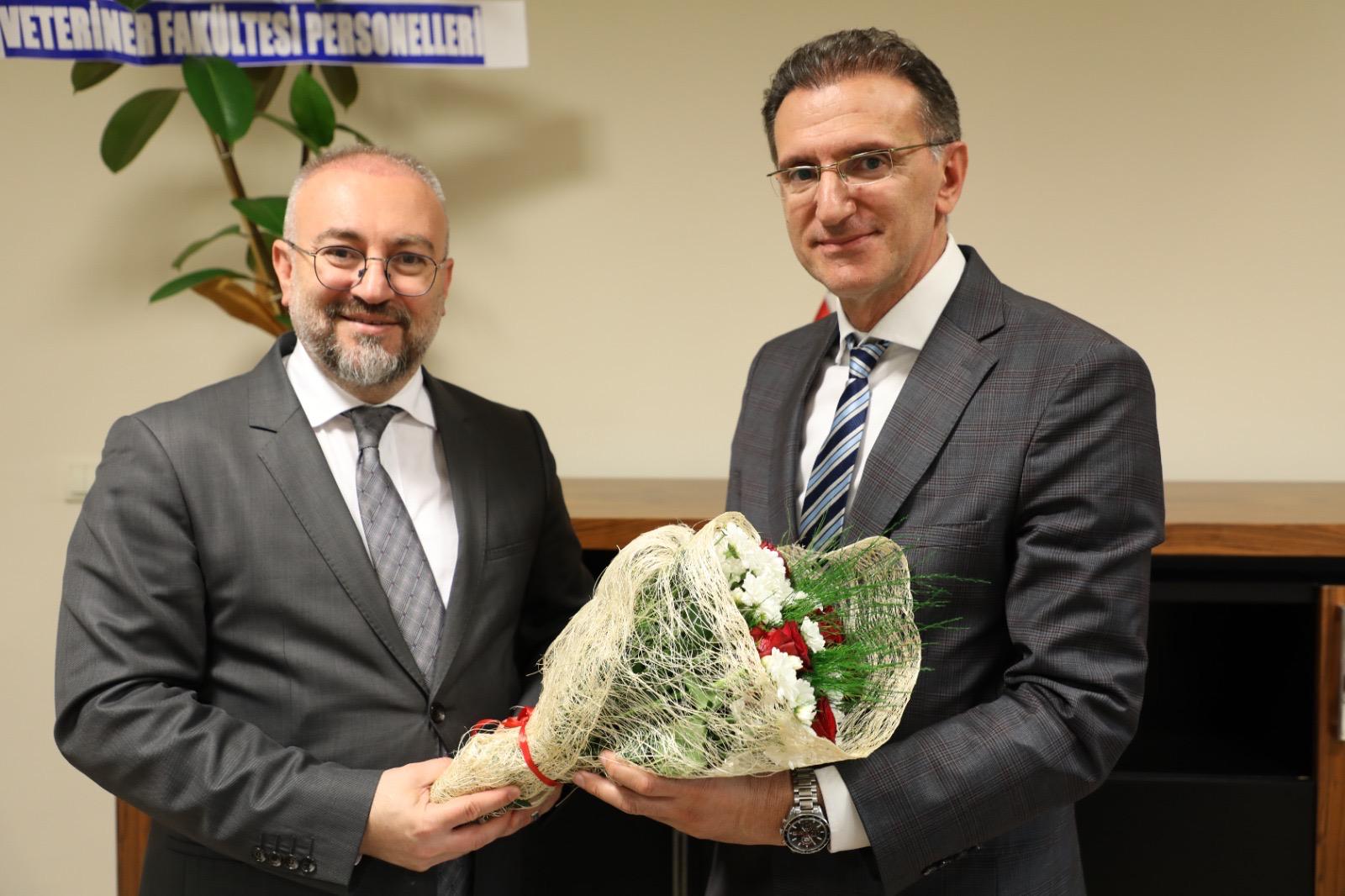 Yeni Dekan Kul Oldu2