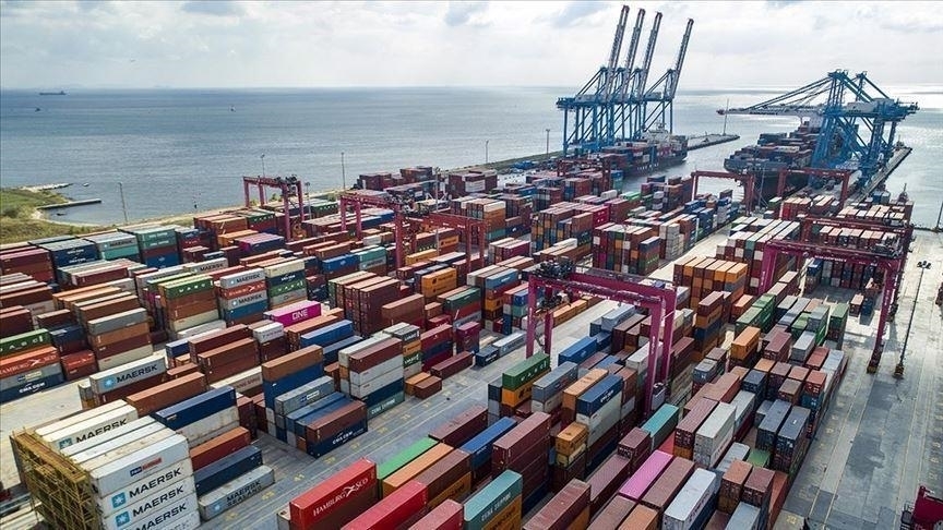 İhracat Yüzde 4,1 Azaldı, Ithalat Yüzde 143,5 Arttı