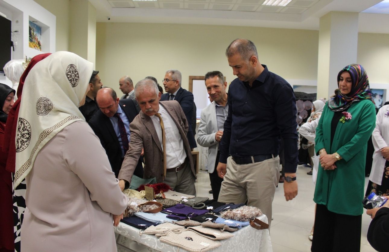 Zarafetin Sergisi (1)