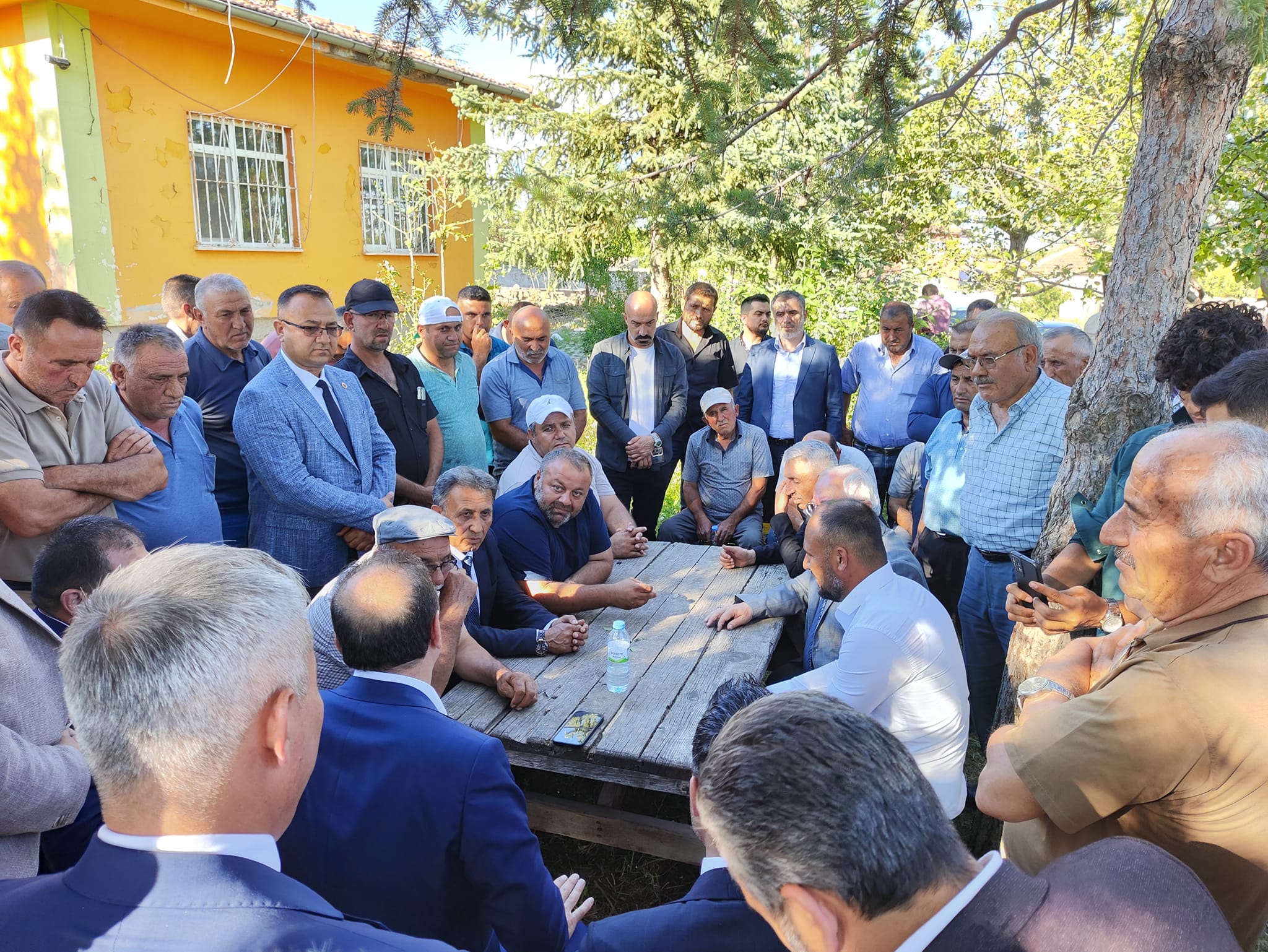 Ak Parti Çiftçi (1)