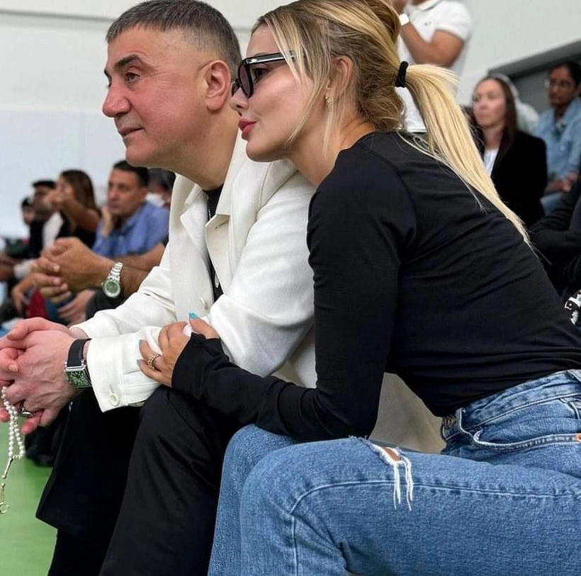 Özge Peker Kimdir (3)