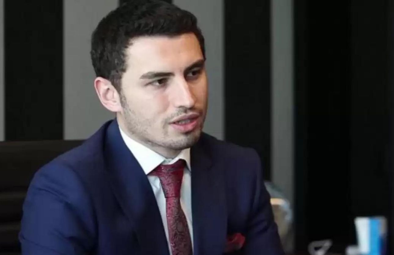Efe Bezci (3)
