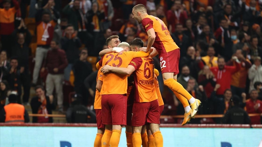 Galatasarayy (2)