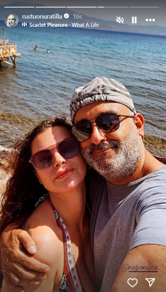 Şarkıcı Nez Ünlü Oyuncu Ile Aşk Yaşıyor! (2)