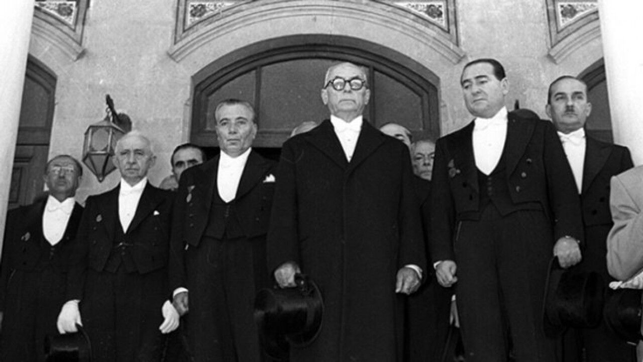 Türkiye'nin 3'Üncü Cumhurbaşkanı Kimdir (1)