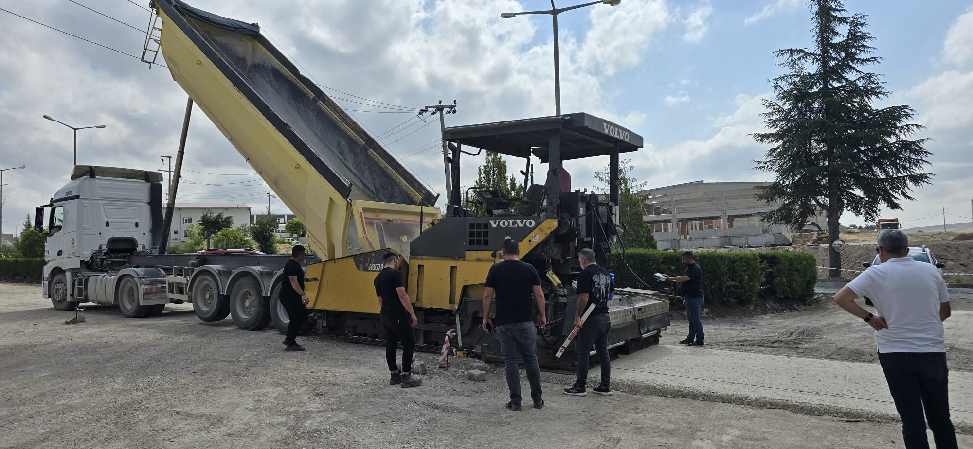 Osb’de Altyapı Yenileniyor