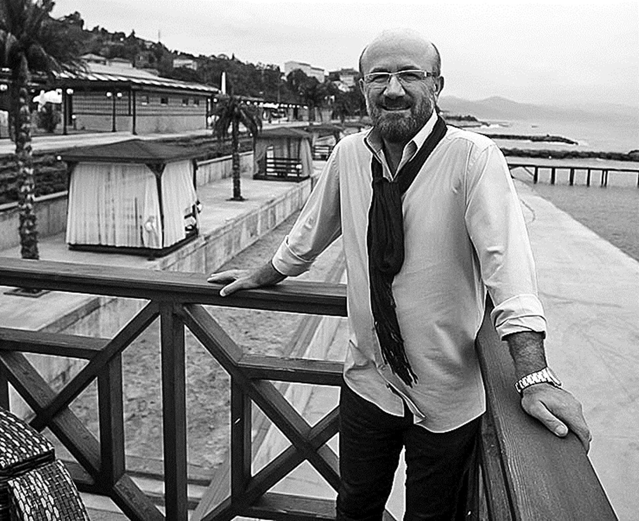 Özcan Sümer Kimdir